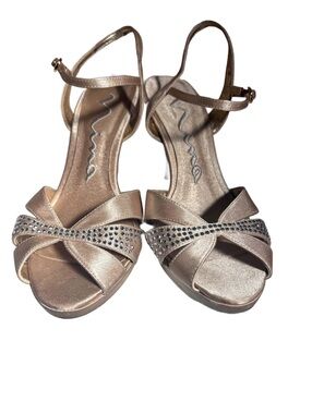 Nina Champagne Satin Open-Toe Heels with Rhinestone Detail, Size 7M #glam